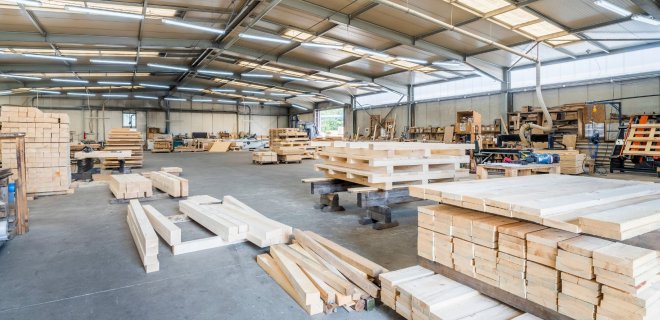 Herstellung von Paletten, 
Kisten und Verpackungen aus Holz